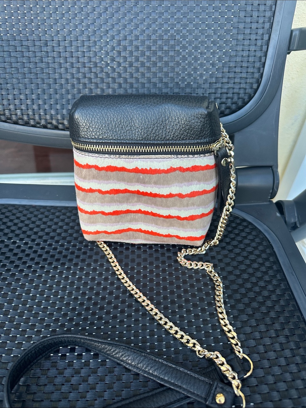 Black and Red Stripe Crossbody Bag with Gold Chain Strap